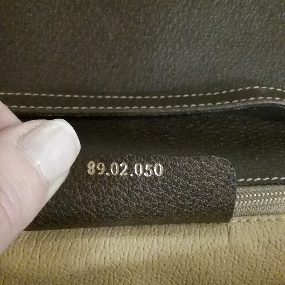 Authentic Gucci Vintage Purse - Picture 9 of 9